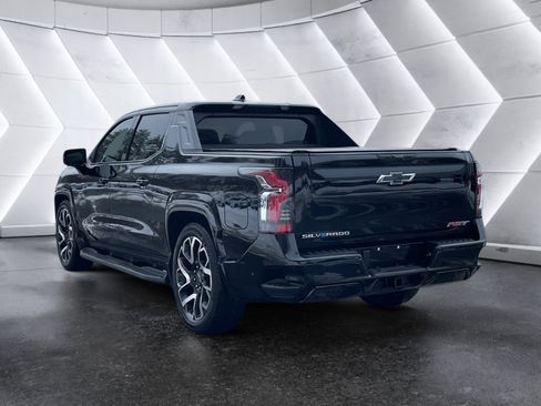 Used 2024 Chevrolet Silverado EV RST image 4