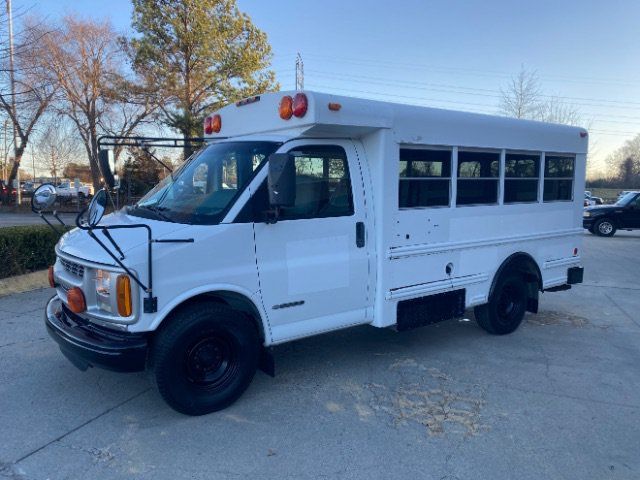 Used 2001 Chevrolet Express 3500 RWD image 2