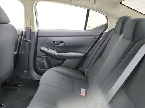 Used 2025 Nissan Sentra S image 28