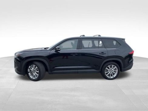 Used 2024 Toyota Grand Highlander Platinum image 4