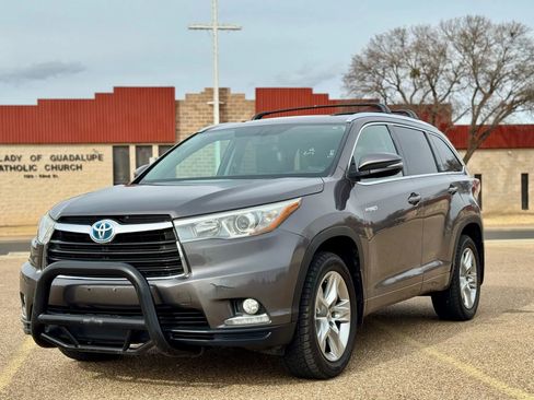 Used 2014 Toyota Highlander Limited AWD/4WD image 18