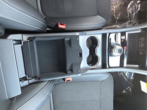 New 2026 Jeep Grand Cherokee Altitude AWD/4WD image 17