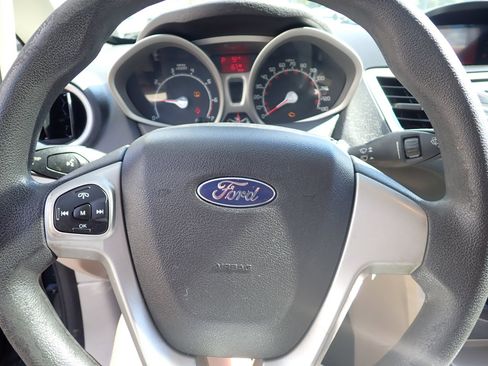 Used 2011 Ford Fiesta SE w/ 201A Rapid Spec Order Code image 20
