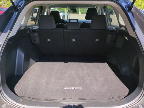 Used 2025 Toyota RAV4 LE AWD/4WD image 13