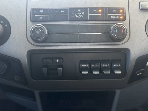 Used 2011 Ford F250 XLT w/ XLT Interior Pkg image 16