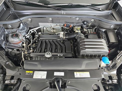 Used 2023 Volkswagen Atlas SE w/ Panoramic Sunroof Package AWD/4WD image 9