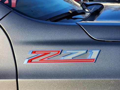 Used 2021 Chevrolet Suburban Z71 w/ Z71 Off-Road Package image 8