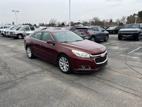 Used 2015 Chevrolet Malibu LT w/ Leather Package image 3