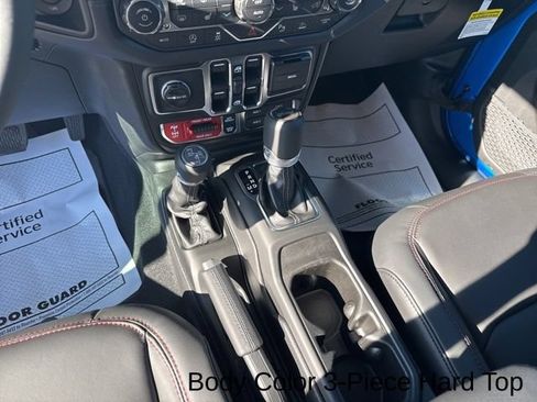 New 2026 Jeep Wrangler Unlimited Rubicon AWD/4WD image 18