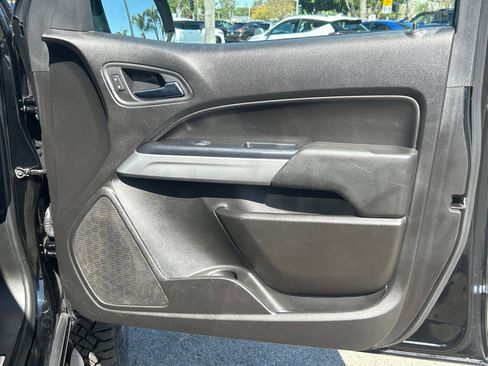 Used 2021 Chevrolet Colorado ZR2 w/ ZR2 Midnight Special Edition image 29