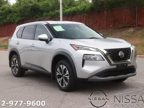 Used 2021 Nissan Rogue SV FWD image 1