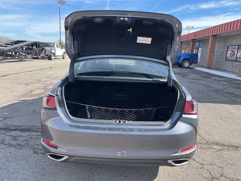 Used 2019 Lexus ES 350 Ultra Luxury image 13