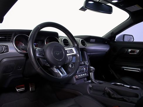 Used 2019 Ford Mustang Premium RWD image 13