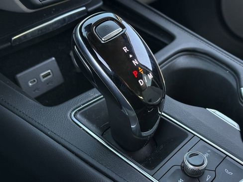 Used 2023 Cadillac XT4 Luxury image 15