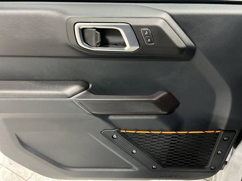 Used 2024 Ford Bronco Badlands image 21