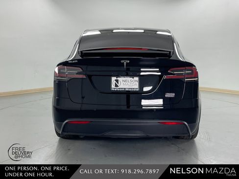 Used 2023 Tesla Model X Plaid image 7