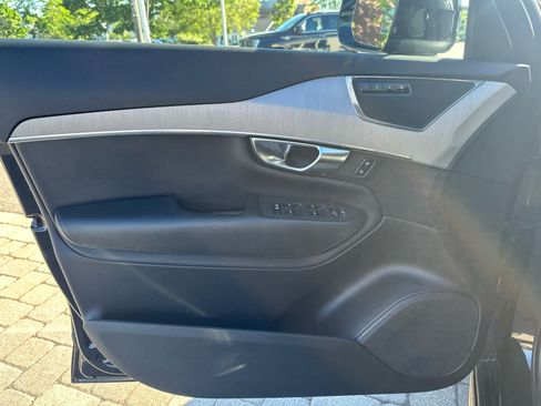 Used 2023 Volvo XC90 B5 Core w/ Climate Package AWD/4WD image 6
