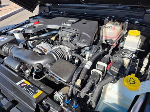 Used 2021 Jeep Gladiator Mojave image 21