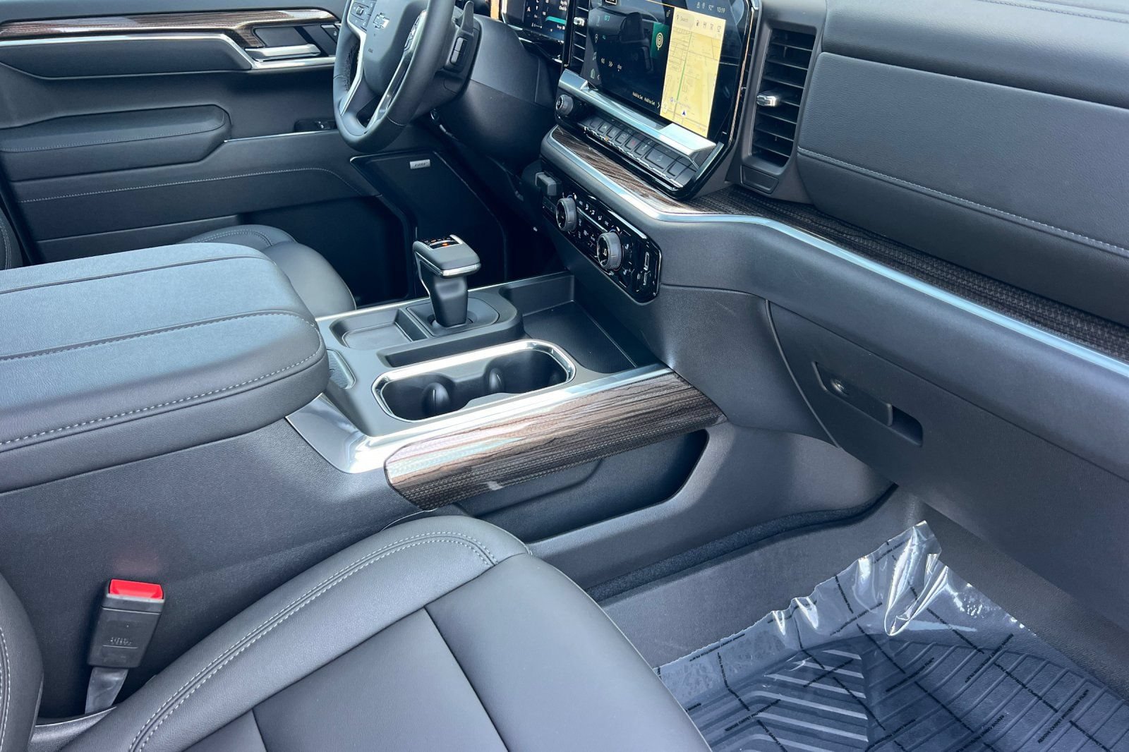New 2026 Chevrolet Silverado 1500 RST w/ Z71 Off-Road Package AWD/4WD image 17