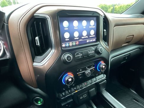 Used 2021 Chevrolet Silverado 2500 High Country w/ Z71 Off-Road Package image 25