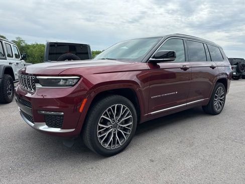 Used 2024 Jeep Grand Cherokee L Summit AWD/4WD image 7