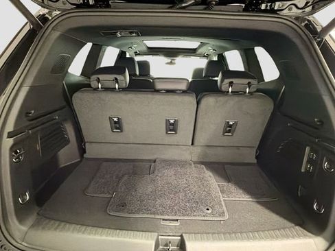 New 2026 Buick Enclave Avenir image 24