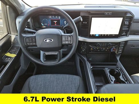 New 2026 Ford F250 XLT w/ XLT Premium Package AWD/4WD image 4