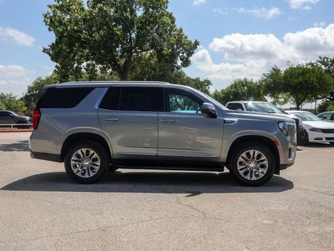 Used 2024 GMC Yukon Denali AWD/4WD image 8