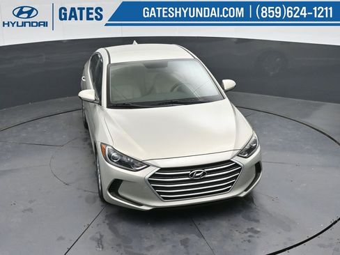 Used 2017 Hyundai Elantra SE w/ Cargo Package image 48