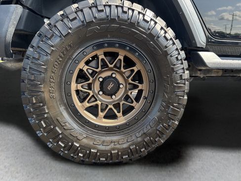 Used 2018 Jeep Wrangler Unlimited Sport S AWD/4WD image 26