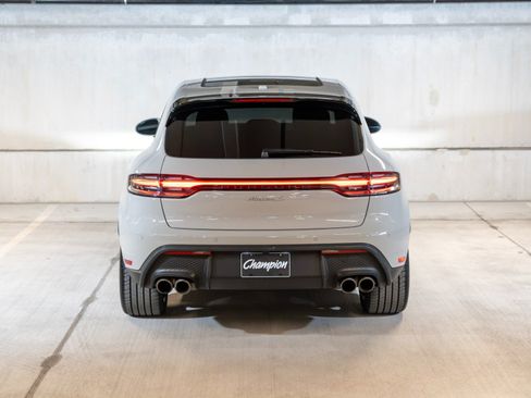 Certified 2022 Porsche Macan S AWD/4WD image 10