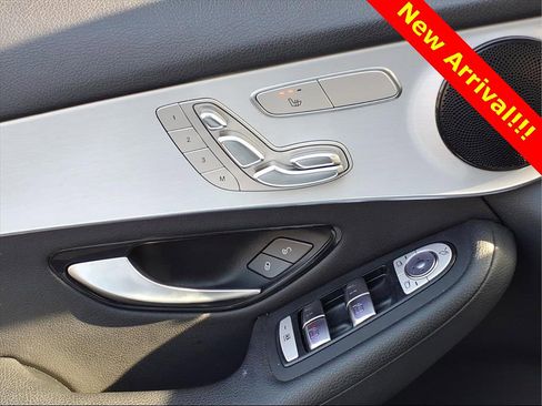 Used 2022 Mercedes-Benz GLC 300 image 17