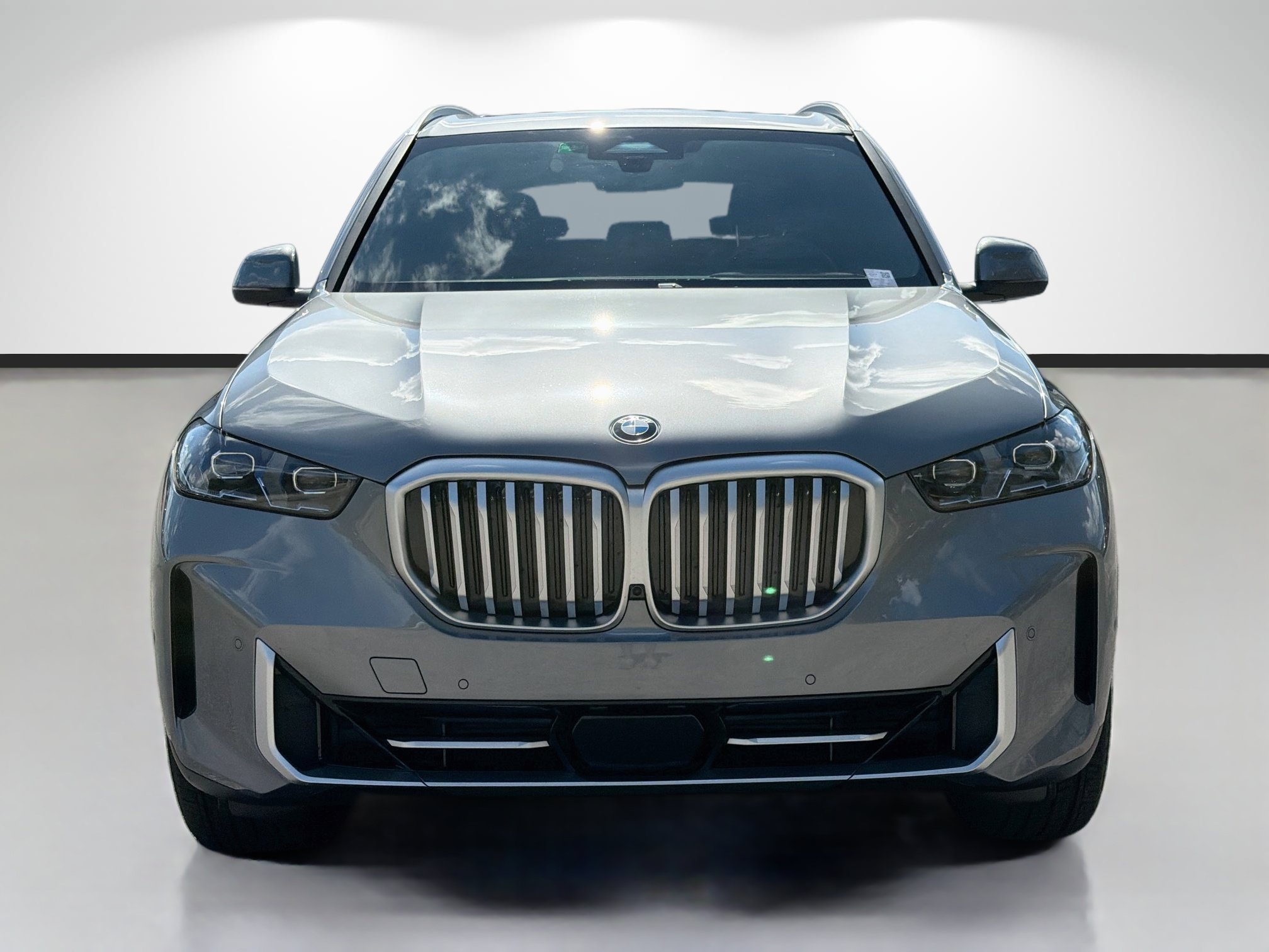 Used 2025 BMW X5 sDrive40i w/ Premium Package RWD image 8