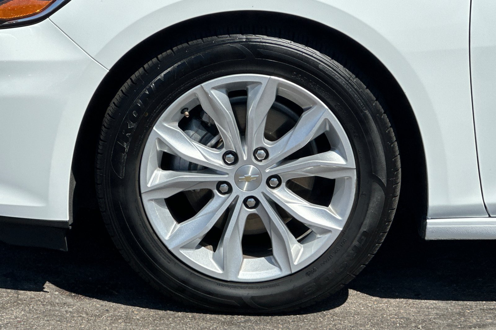 Used 2024 Chevrolet Malibu LT FWD image 25