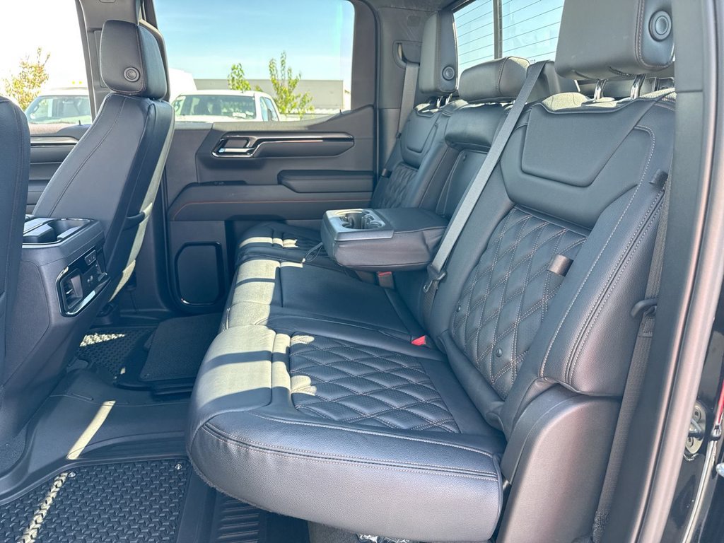 Used 2023 GMC Sierra 1500 AT4 w/ AT4 Premium Package AWD/4WD image 23