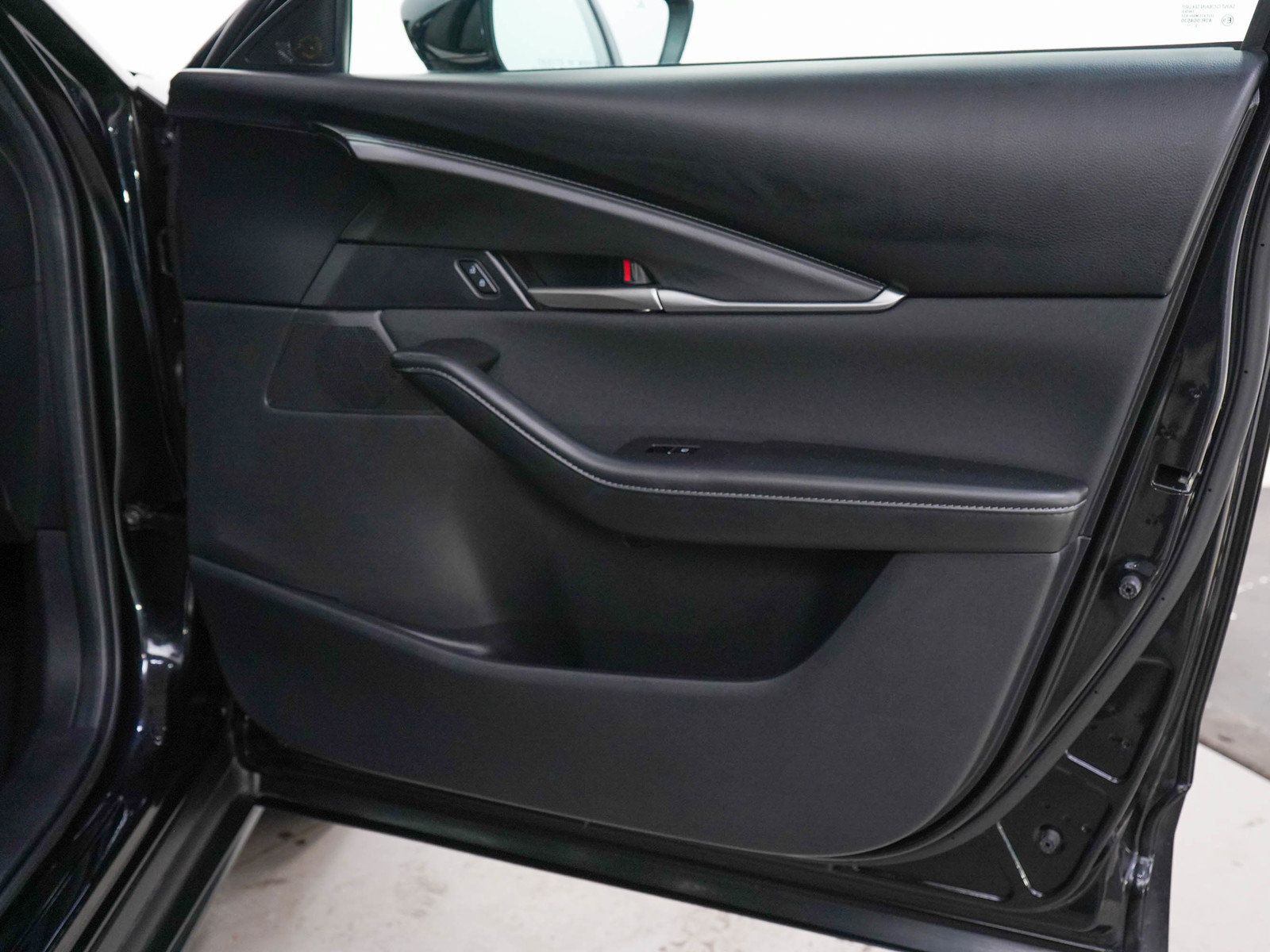 Used 2024 MAZDA CX-30 AWD 2.5 S image 9