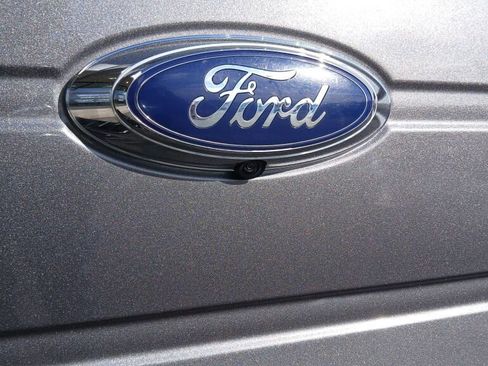 Used 2013 Ford F150 Lariat w/ Lariat Chrome Pkg image 24
