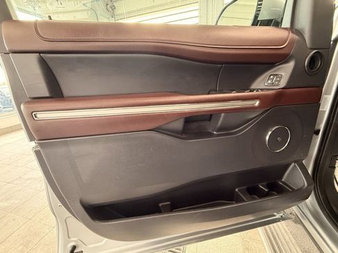 Used 2024 Ford Expedition Max Limited image 43