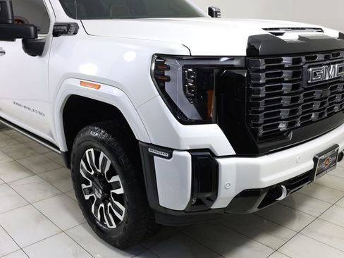 Used 2025 GMC Sierra 2500 Denali Ultimate AWD/4WD image 38