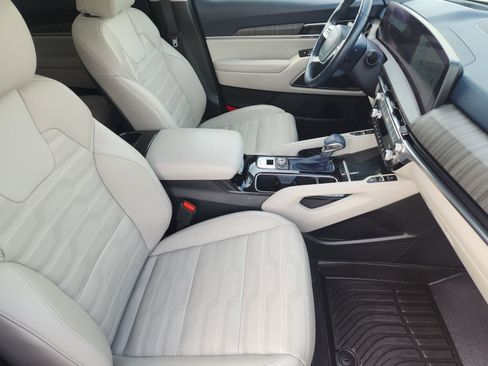 Used 2024 Kia Telluride SX Prestige AWD/4WD image 18