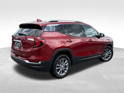 Certified 2024 GMC Terrain SLT w/ LPO, Floor Liner Package AWD/4WD image 5