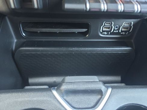 Used 2023 RAM 1500 Big Horn AWD/4WD image 36