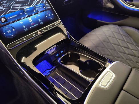 Used 2024 Mercedes-Benz S 580 4MATIC Sedan image 25