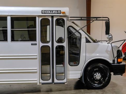 Used 2007 Chevrolet Express 3500 w/ School Bus Package image 19