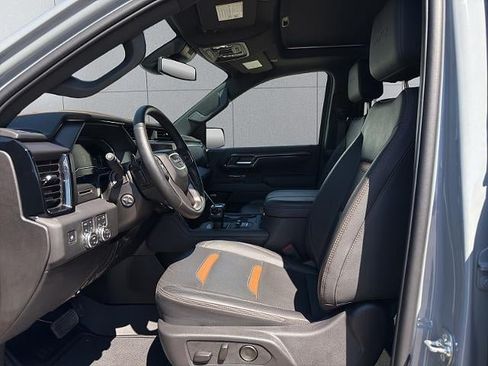 Used 2025 GMC Sierra 1500 AT4 w/ AT4 Preferred Package AWD/4WD image 27