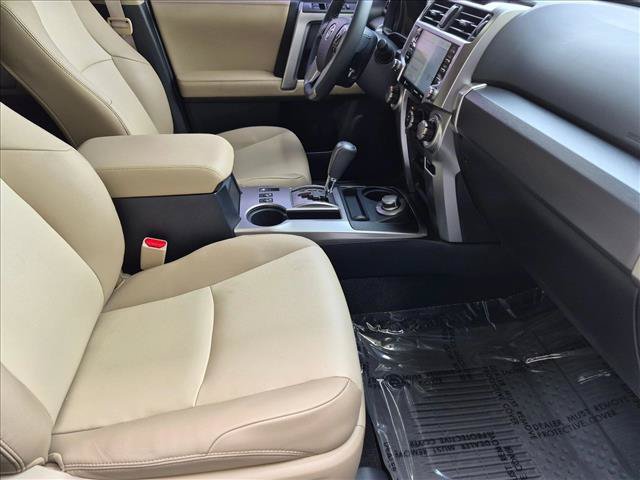 Used 2023 Toyota 4Runner SR5 Premium w/ Moonroof Package AWD/4WD image 21