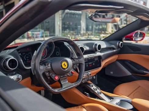 Used 2019 Ferrari Portofino image 56