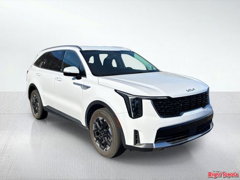 Used 2024 Kia Sorento S FWD image 5