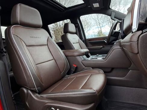 Used 2024 GMC Sierra 2500 Denali w/ Denali Reserve Package image 18