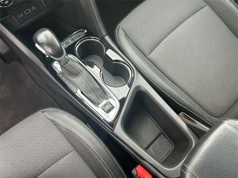 Used 2021 Buick Encore GX Select image 21